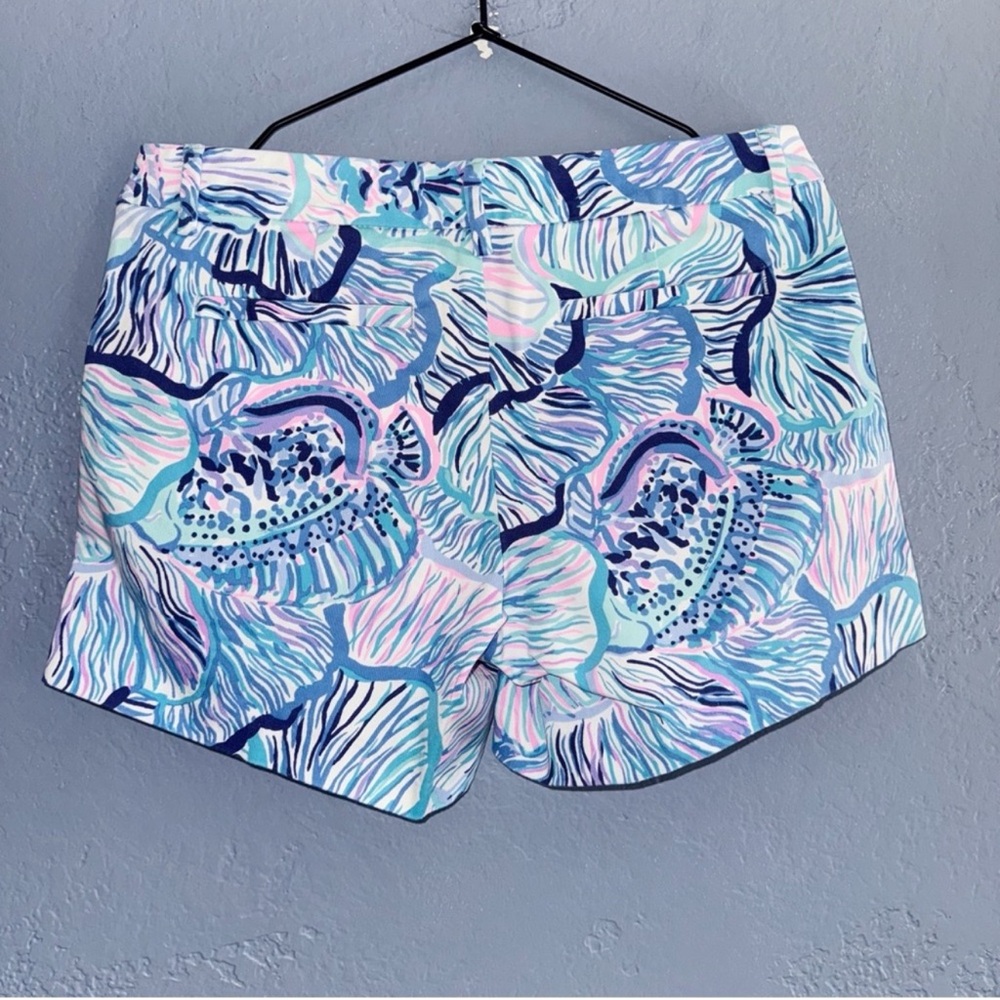 Lilly Pulitzer CALLAHAN STRETCH SHORT Size 4 - Picture 2 of 7
